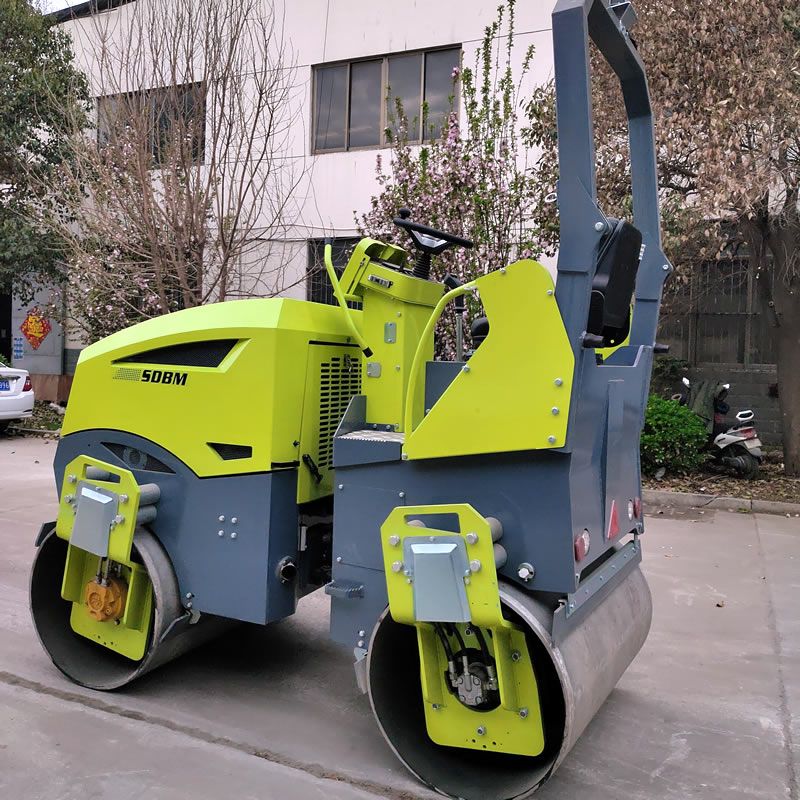 greatgoodiesandgifts4噸小型座駕壓路機BM4000