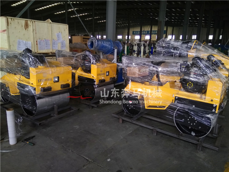 小型壓路機 (7).jpg