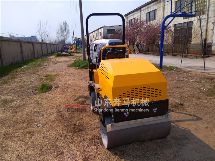 1531272412624086.jpg 2噸壓路機 (10).jpg
