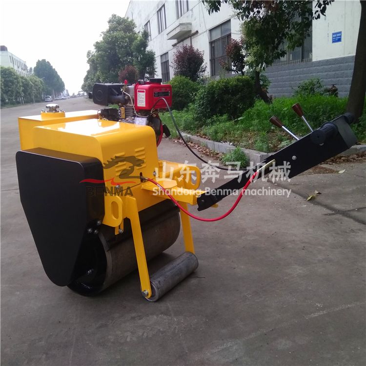 手扶單輪壓路機28.jpg